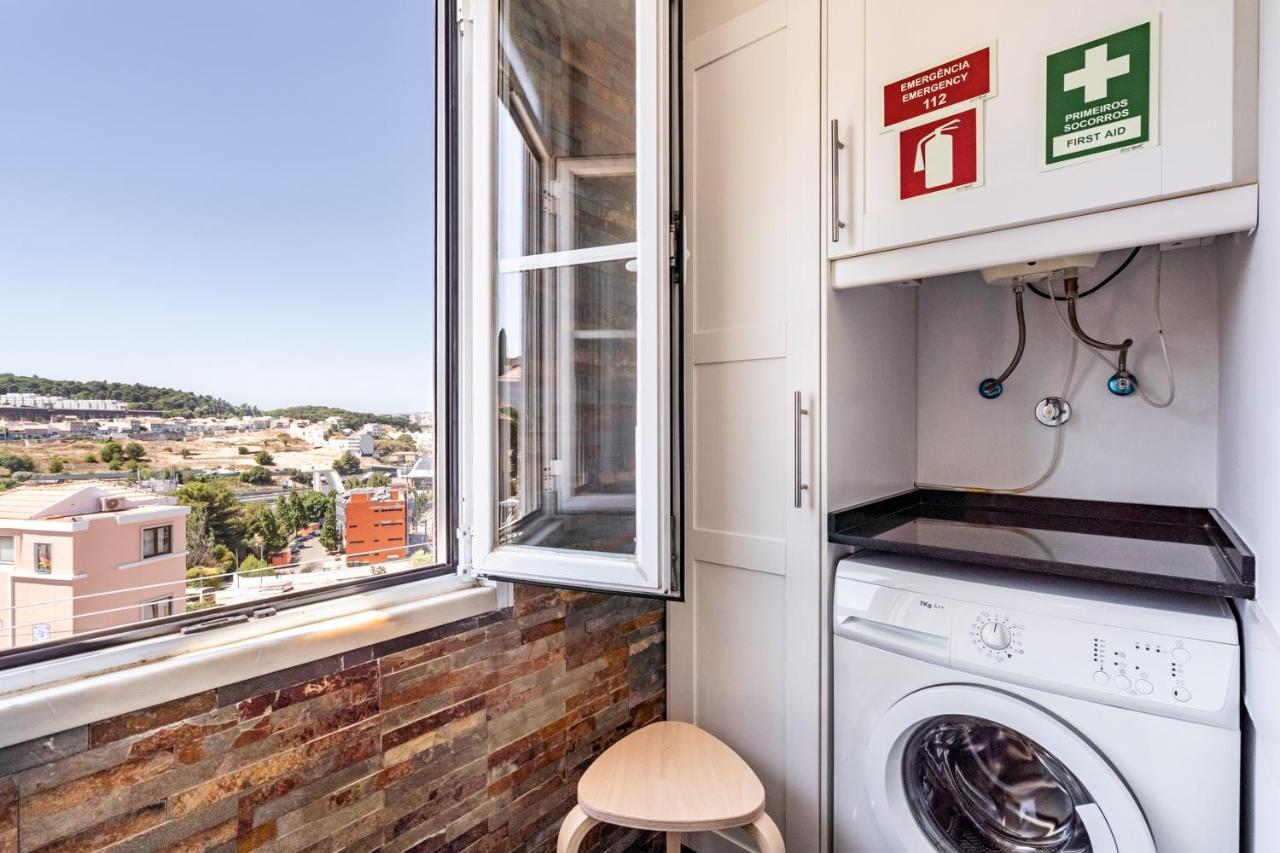 Akicity Campolide Apollo Lisboa Exterior foto